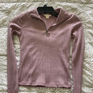 Never worn Aeropostale zip up top!